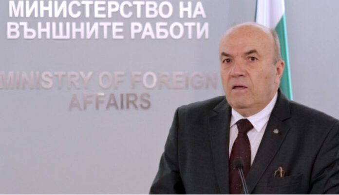 Министър Милков отговори на президента на РСМ Стево Пендаровски