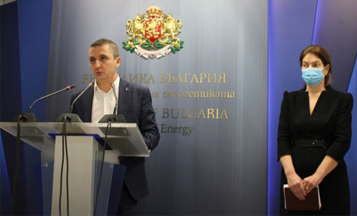 Министър Николов: Предложението за скок в цената на газа можеше да е не 30