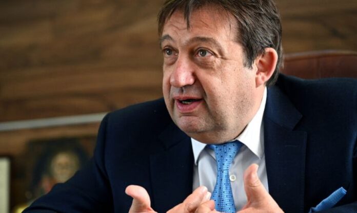 Министър Шишков: Сътворилите незаконно строителство ме викат на парламентарен контрол