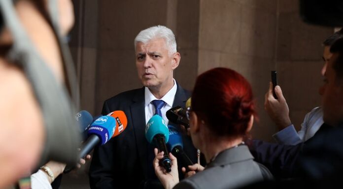 Министър Стоянов: Разследването на случая със Су-25 ще продължи до установяване на истината