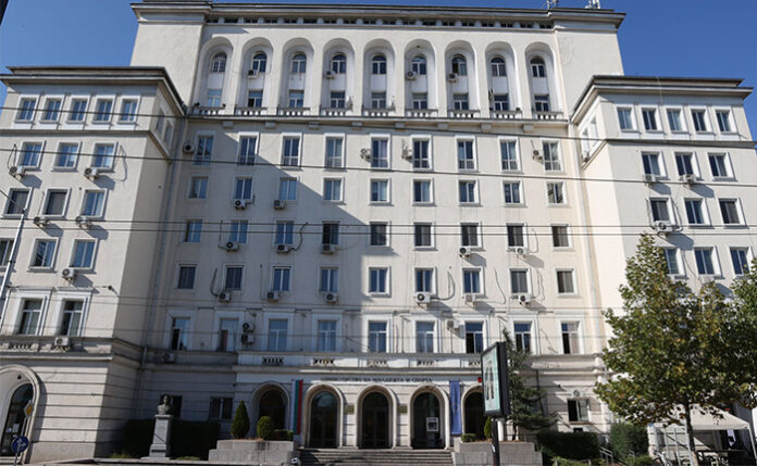 Министър Василев за стойността на козирката на стадион „Георги Аспарухов“
