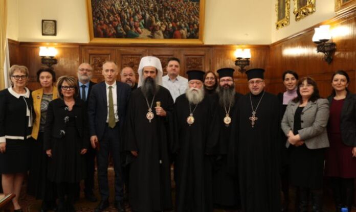 Министър Вълчев на среща с Патриарха: Цел на образователната система е да подготвя добри хора