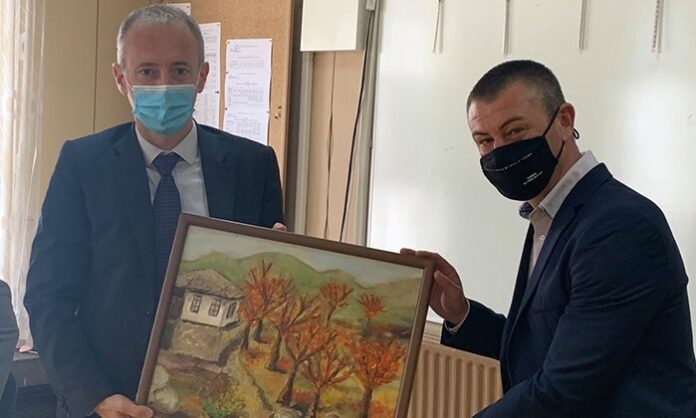 Министър Вълчев посети и Трето ОУ в Гоце Делчев