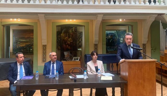 Министърът на правосъдието проф. Стоилов: Конституцията е част от действащото право