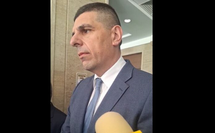 Мирчев: Няма да разцепим коалицията за кефа на Борисов и на Пеевски