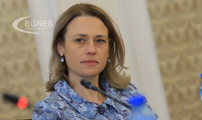 Митева: Президентските избори ще са през ноември и по-добре да са 2 в 1