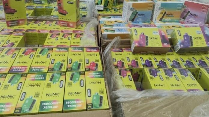 Митничари задържаха близо 1200 електронни устройства за пушене