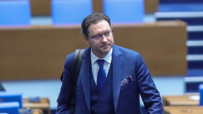 Митов се отказа от кандидатурата си за служебен външен министър