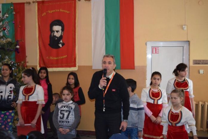 Много подаръци
