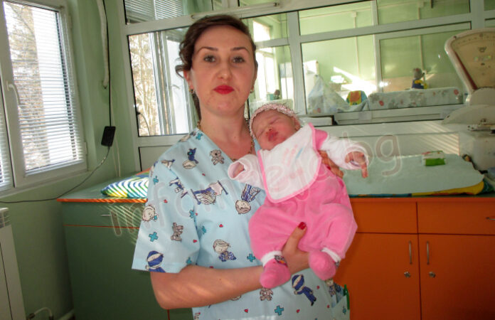 Момиченце се роди на Бабинден в Гоце Делчев. Общината