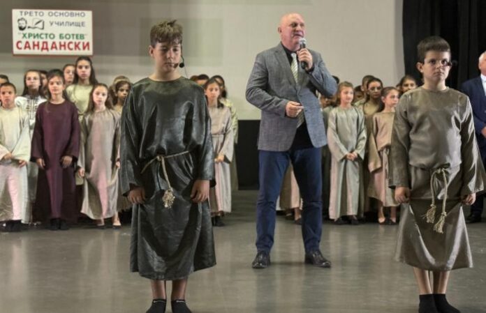 МОН: 3569 ученици изучават религия-християнство в област Благоевград