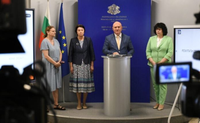 МОН въвежда нов тип задачи на националното външно оценяване
