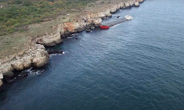 МОСВ: Разтоварването на Вера Су ще елиминира риска от замърсяване на морските води