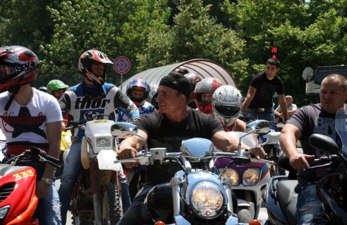 Мото клуб Biker Boys и Сдружение „България си ти!“ със зрелищен Драг уикенд в Дупница