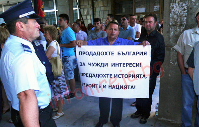 Муса Палев превзе Областната управа с полиция и депутати от ДПС