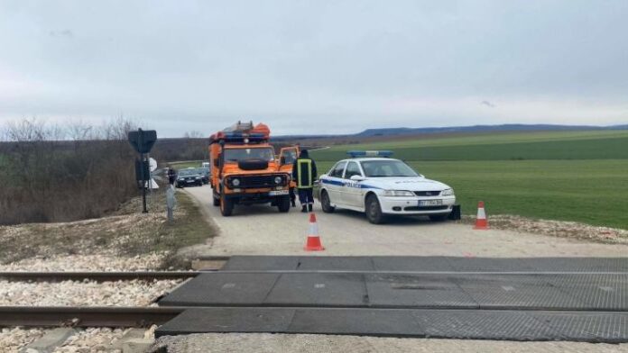 Мъж и жена загинаха при катастрофа с влак край с. Янтра