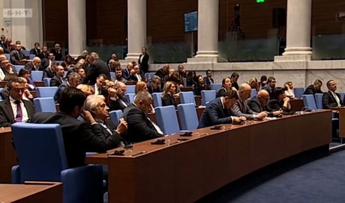 На 12-ия ден от първото заседание на 51 НС: Отново не избраха председател