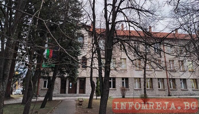 На 6 март става ясно кой ще е директор на бившия горски техникум в Банско