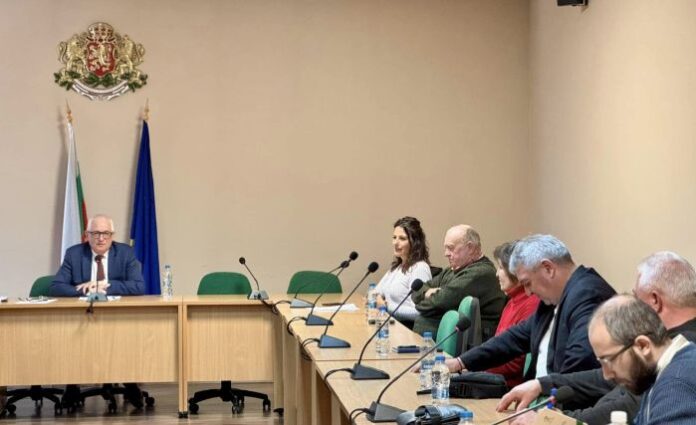 На областна комисия: Кюстендил и Дупница поискаха ремонтни дейности на военни паметници