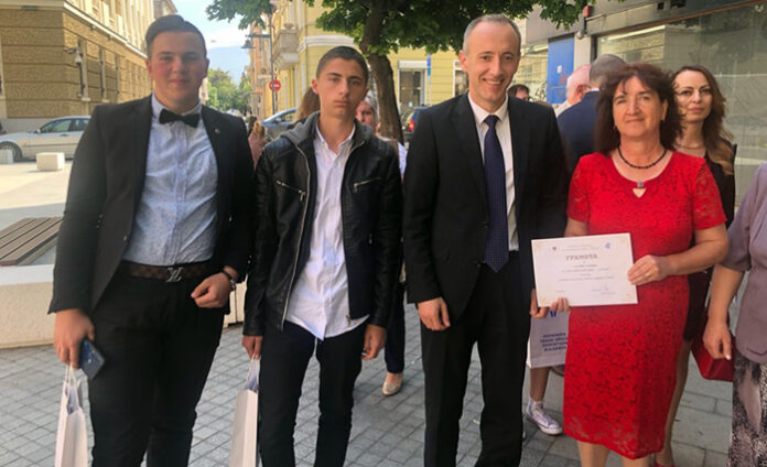 Национални награди и призови места за СУ „Св. св. Кирил и Методий“ - Сатовча