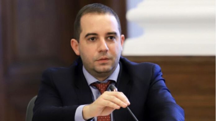 Националният ваксинационен щаб няма да бъде разпускан