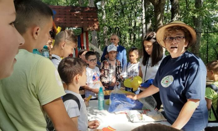 Над 100 деца и родители се включиха в „Зелено семейно приключение“ в Кюстендил