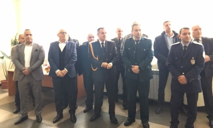 Награди
