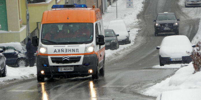 Намериха обесен 50-годишен мъж