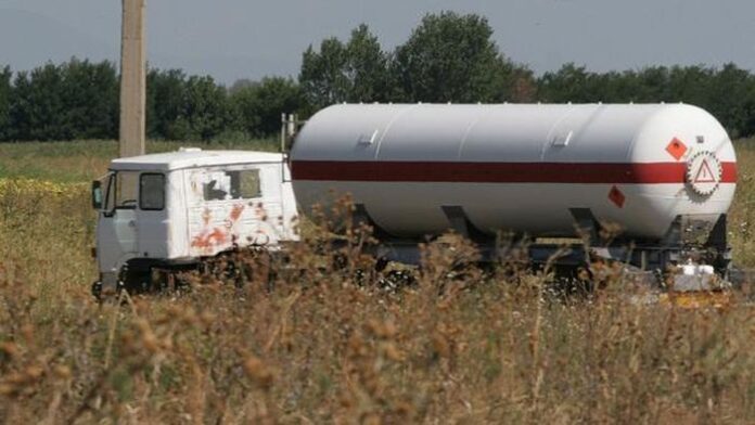НАП започна тотален данъчен контрол на търговията с горива