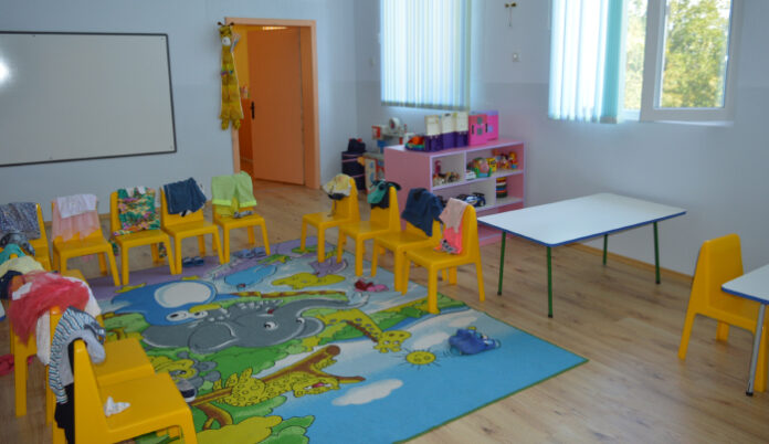 Напълно обновяват детската градина в село Дамяница