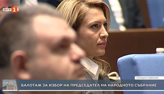 Народното събрание остава без председател