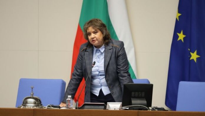 Наталия Киселова: БСП търси път да няма нови избори