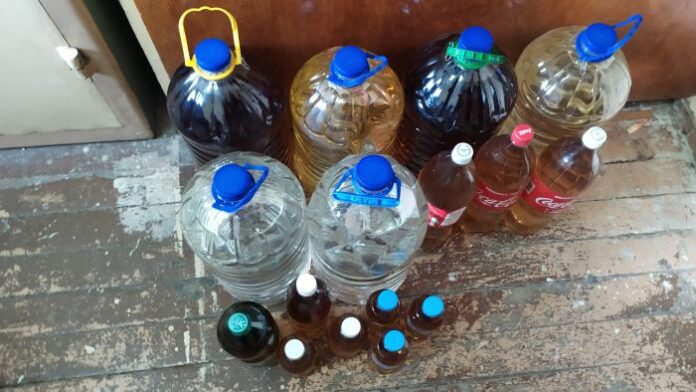 Нелегален алкохол е иззет от търговски обект в Перник