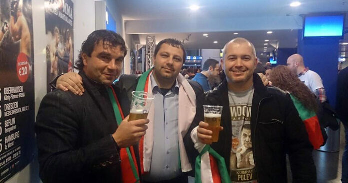 Неврокопчани сред хилядите българи в зала 02 в Хамбург в подкрепа на Кубрат Пулев