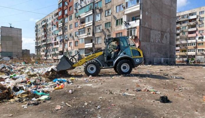 Незаконни сметища никнат като гъби в квартал „Столипиново“ в Пловдив