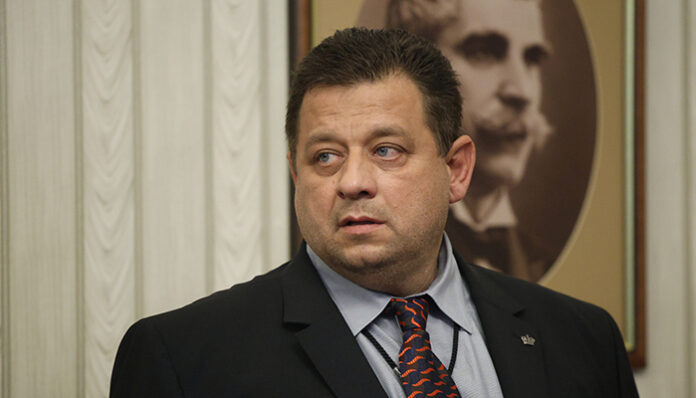 Николай Марков ще прави партия