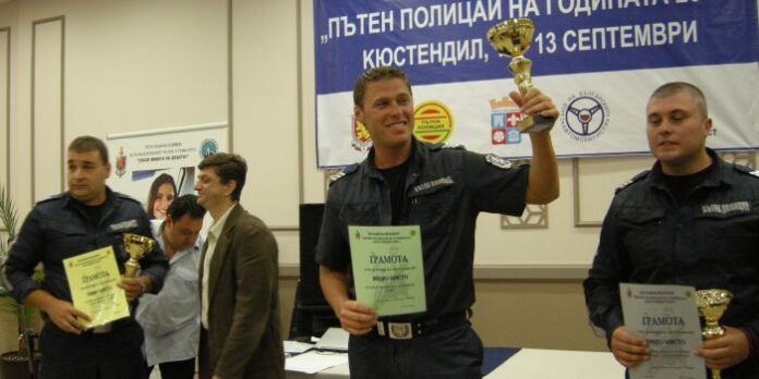 Николай Стойчев от  Сливен стана пътен полицай на 2015 г.