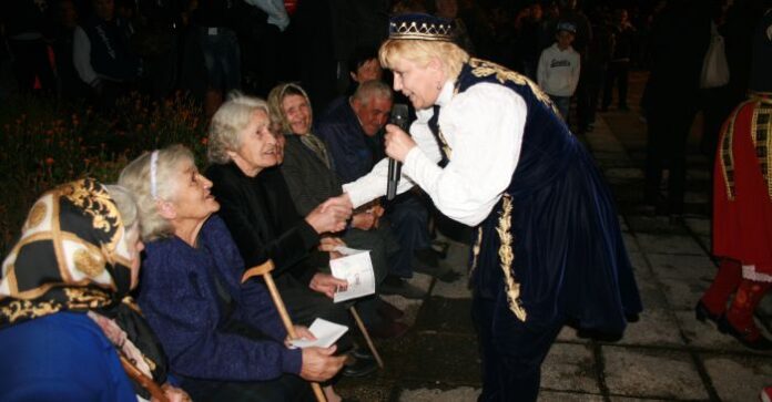 Николина Чакърдъкова: Трябват ни политици