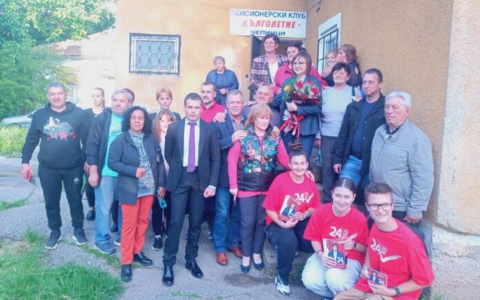 Нинова: Борисов управлява България така