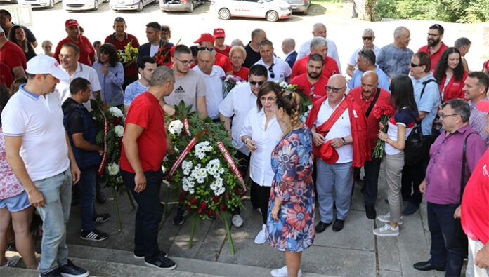 Нинова от Бузлуджа: След четири години битки за политики сме на прага да ги осъществим