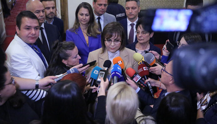 Нинова: За нас е неприемливо да няма нов бюджет за 2023