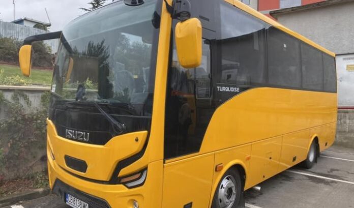 Нов ученически автобус за децата на община Сандански