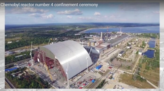 Нов уникален саркофаг покри гръмналия реактор в Чернобил