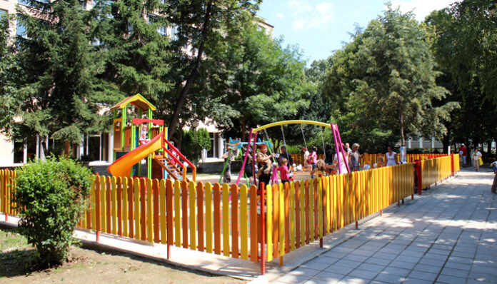 Нова площадка за децата на Благоевград