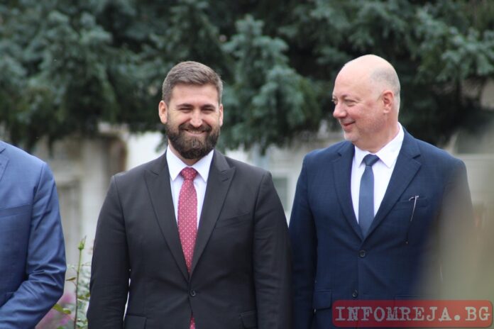 Новаков пред ИНФОМРЕЖА за Пакет 
