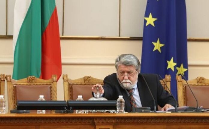 Новият председател на 48-ото НС е Вежди Рашидов