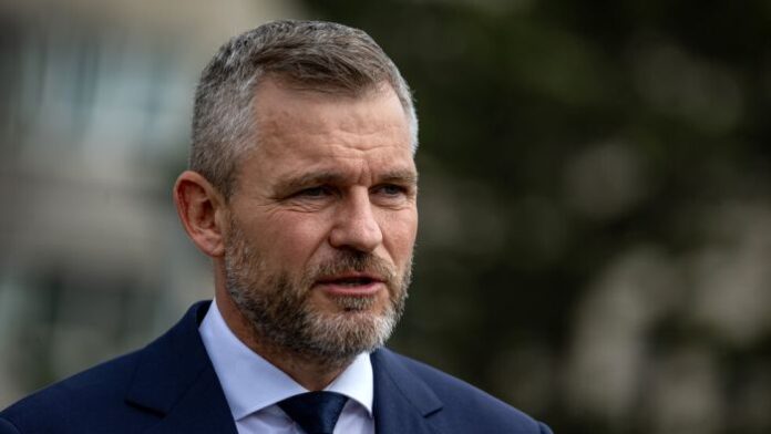 Новият президент на Словакия встъпва в длъжност