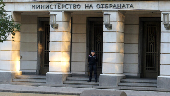 Няма пострадали българи при обстрел на базата в Кандахар