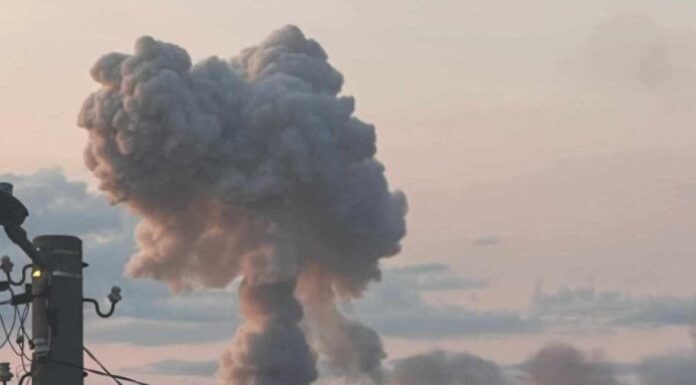 Няма пострадали хора при пожара в склад на „Фантастико