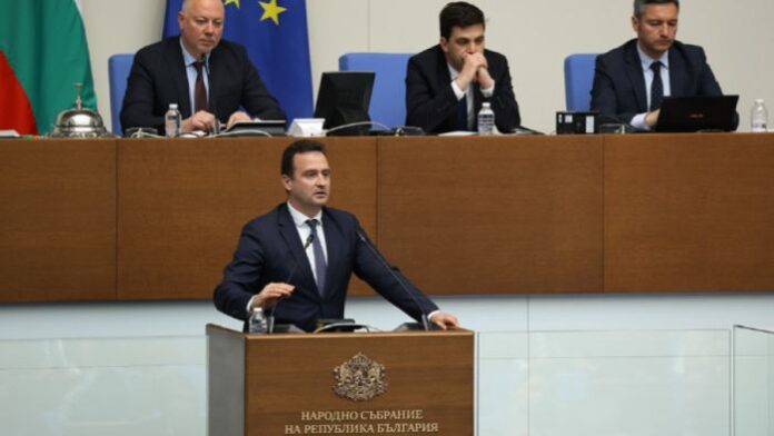 НС реши: Министърът на енергетиката да предоговори газовото споразумение с 